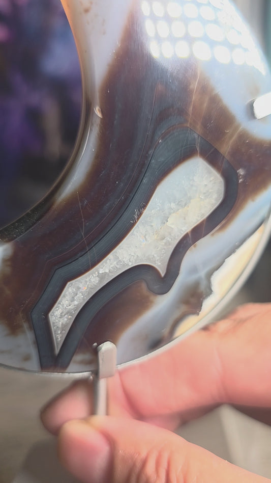 Indoensia hand carved banded agate cresent moon
