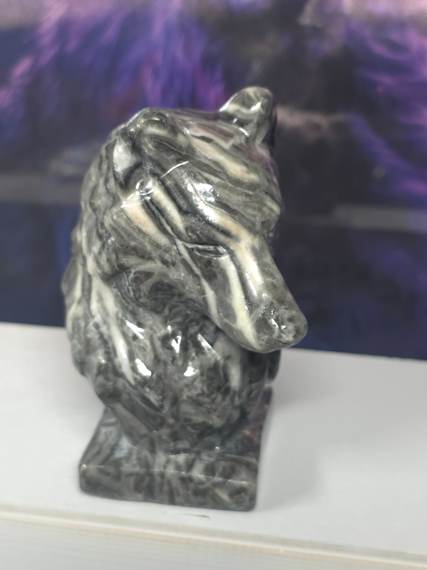 Marlke zebra jasper  large wolf bust 598grams