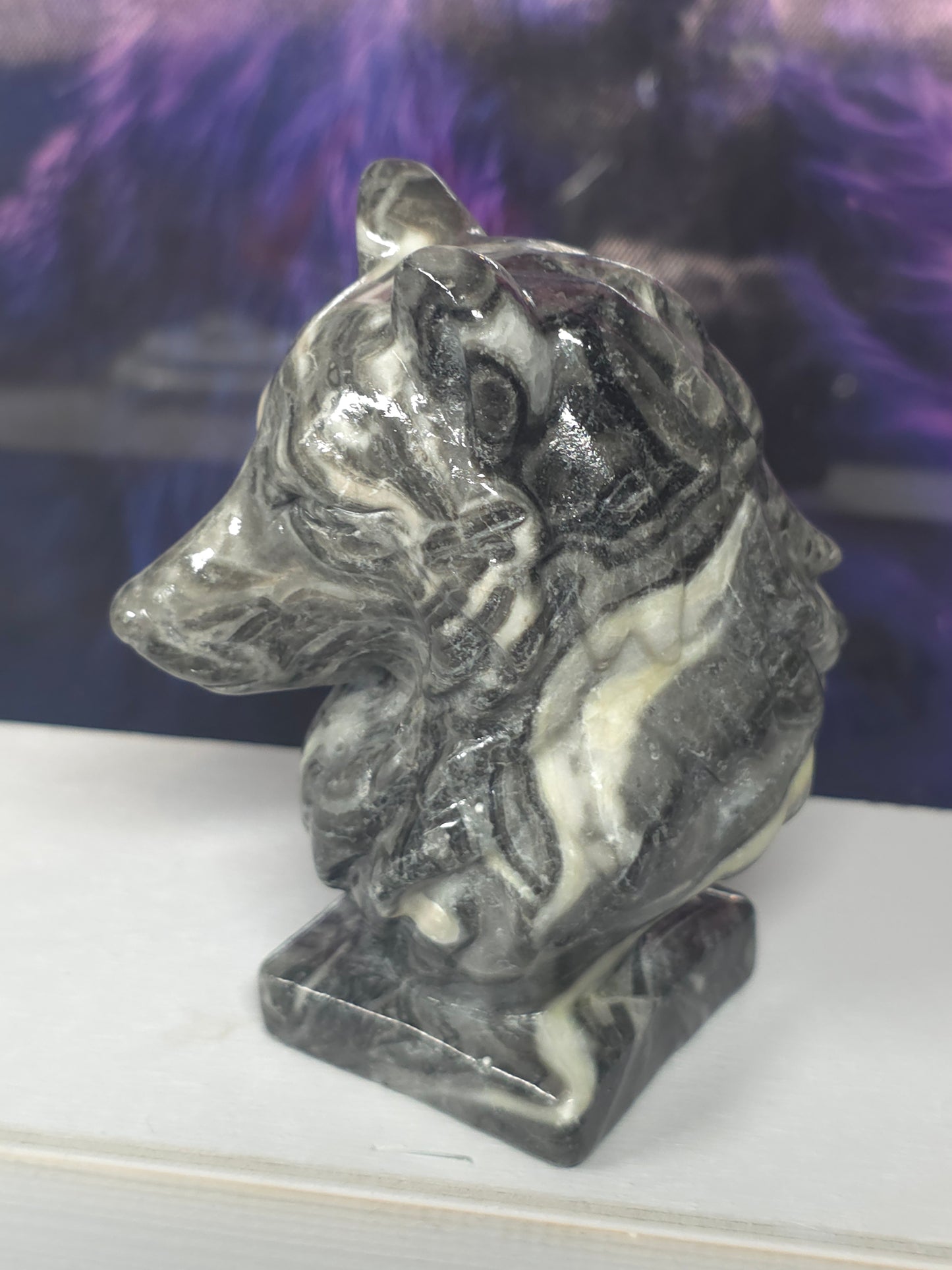 Marlke zebra jasper  large wolf bust 598grams