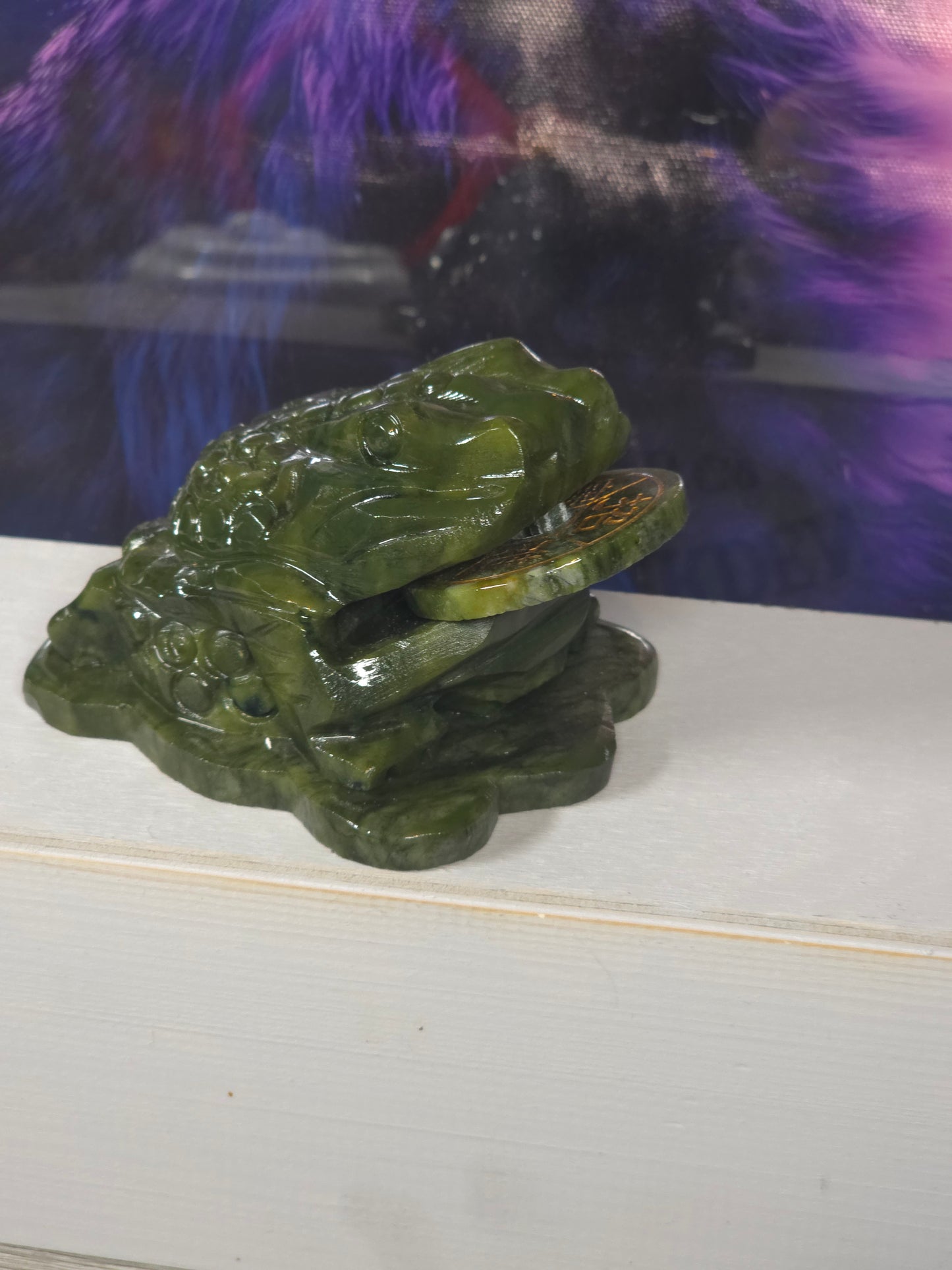 Green money toad Chinese good luck with spinning coin