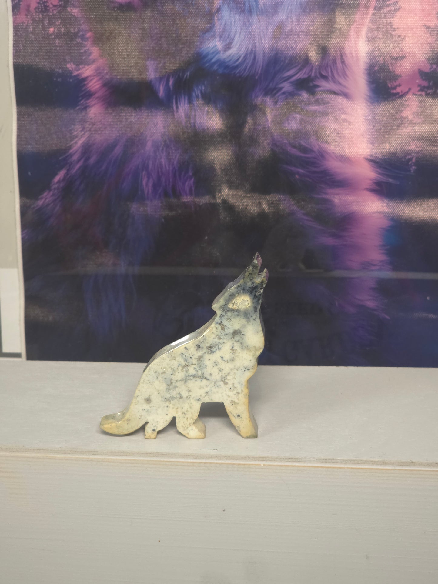 Wolf Indonesia hand carved