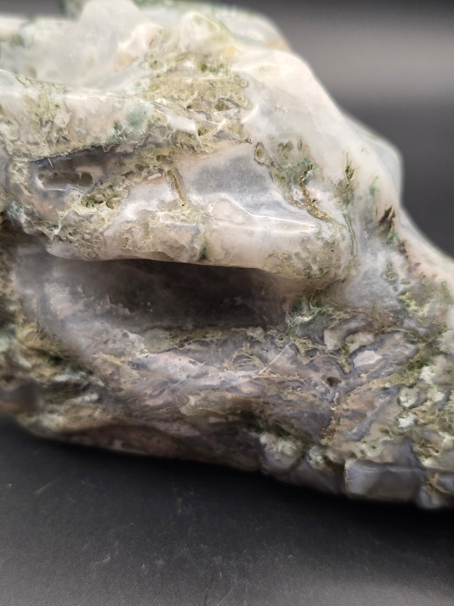 Large moss agate dragons head