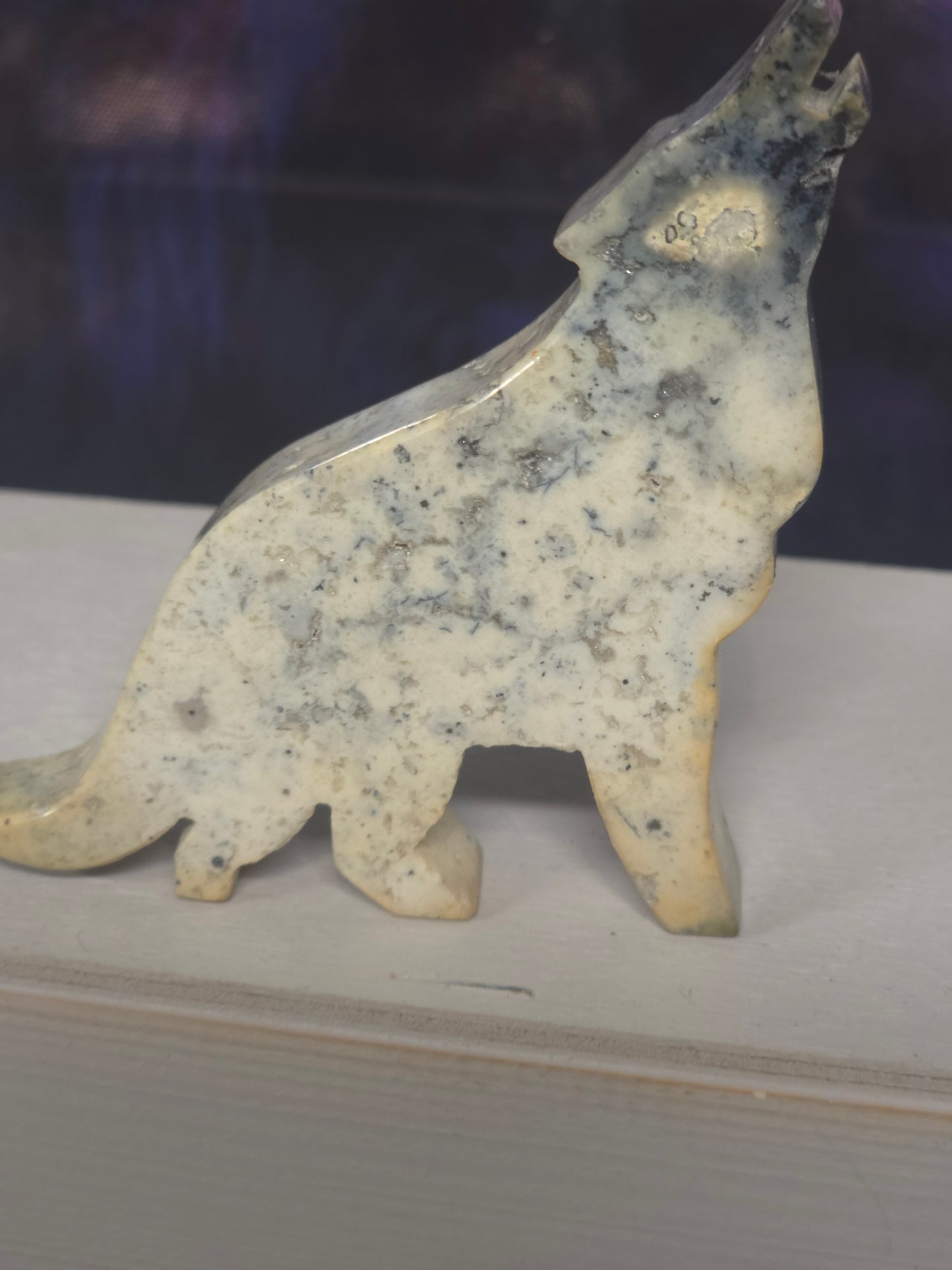 Wolf Indonesia hand carved