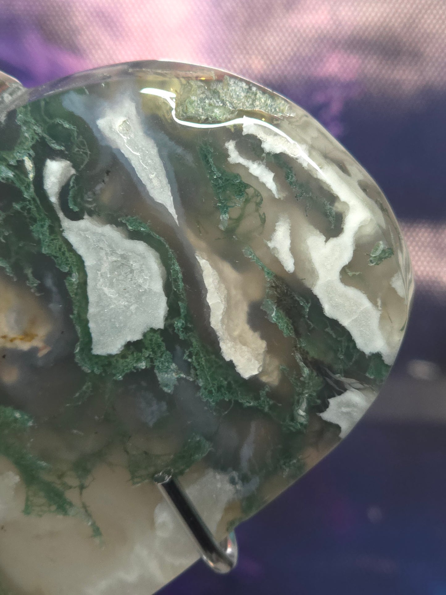 Moss agate heart on stand