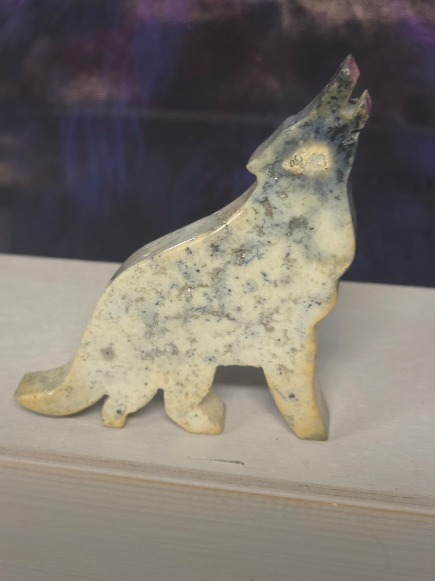 Wolf Indonesia hand carved