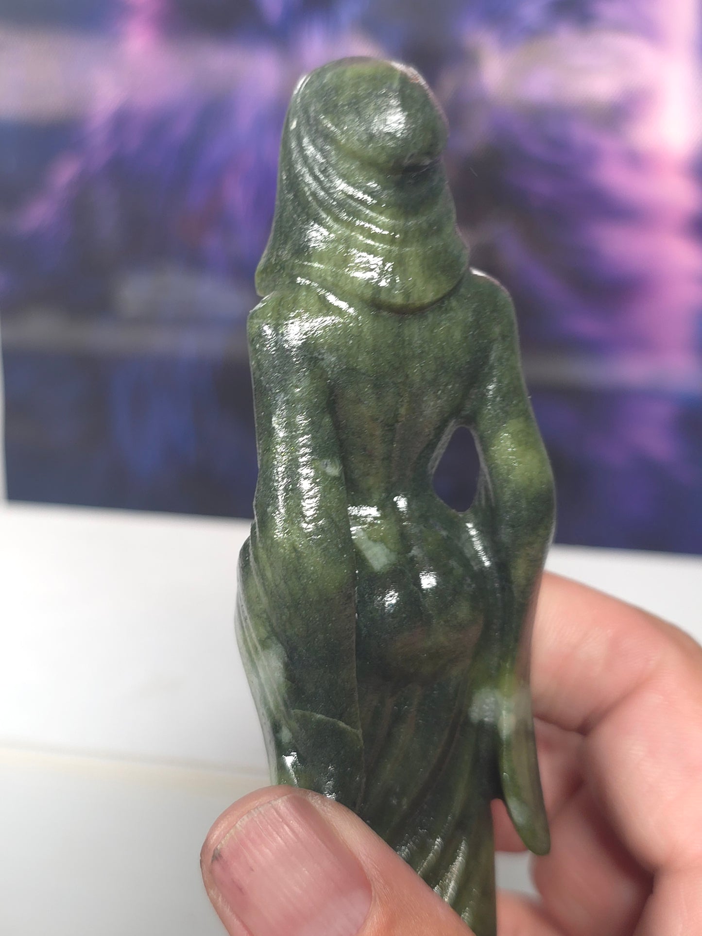Serpentine jade ghost lady elegance