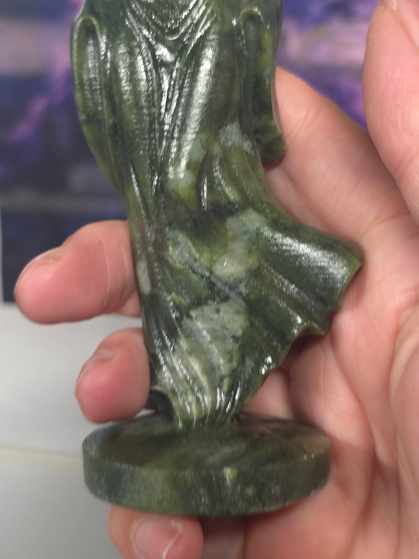 Serpentine jade ghost lady elegance