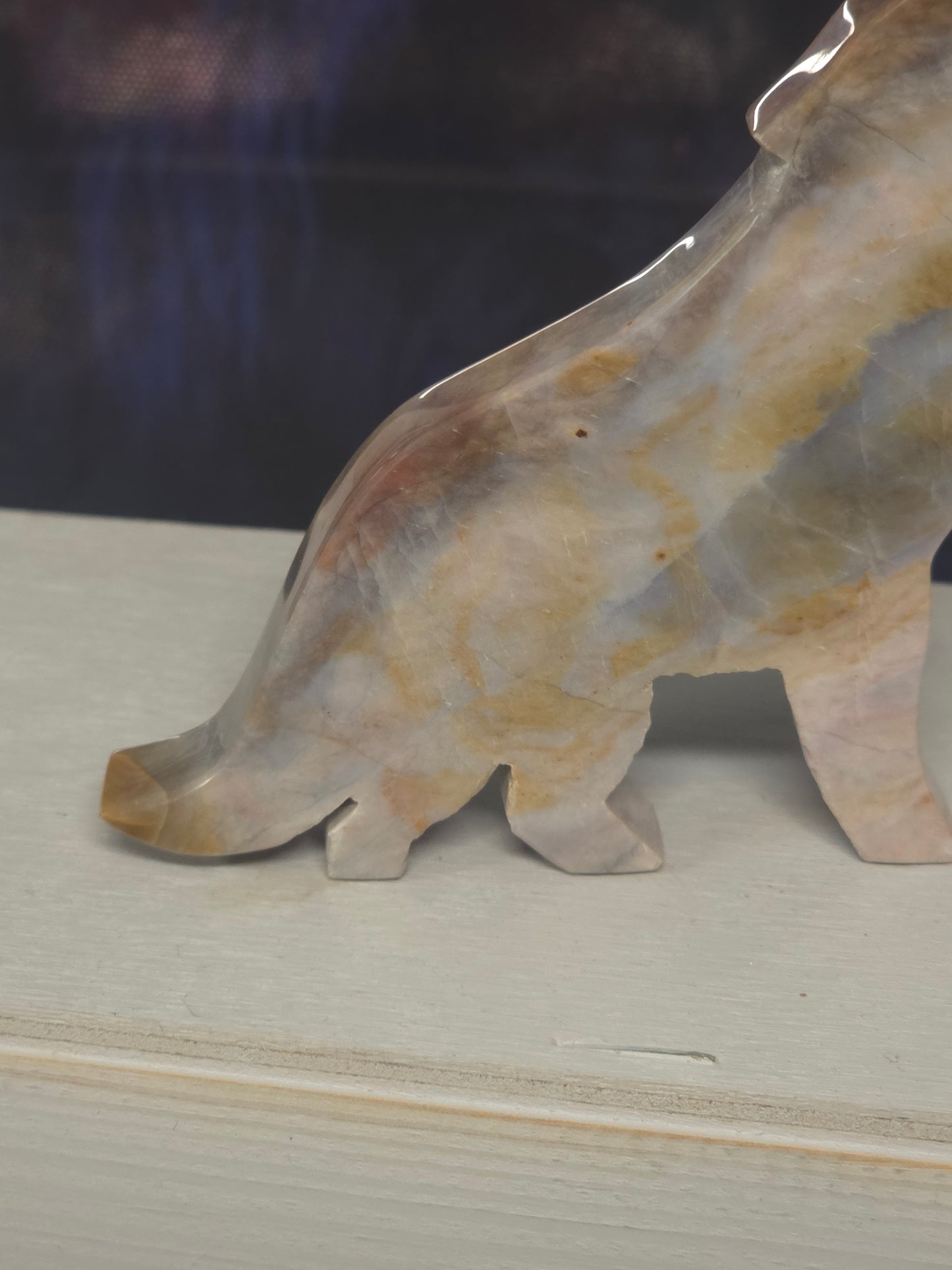 Indonesia wolf carving chalcodony