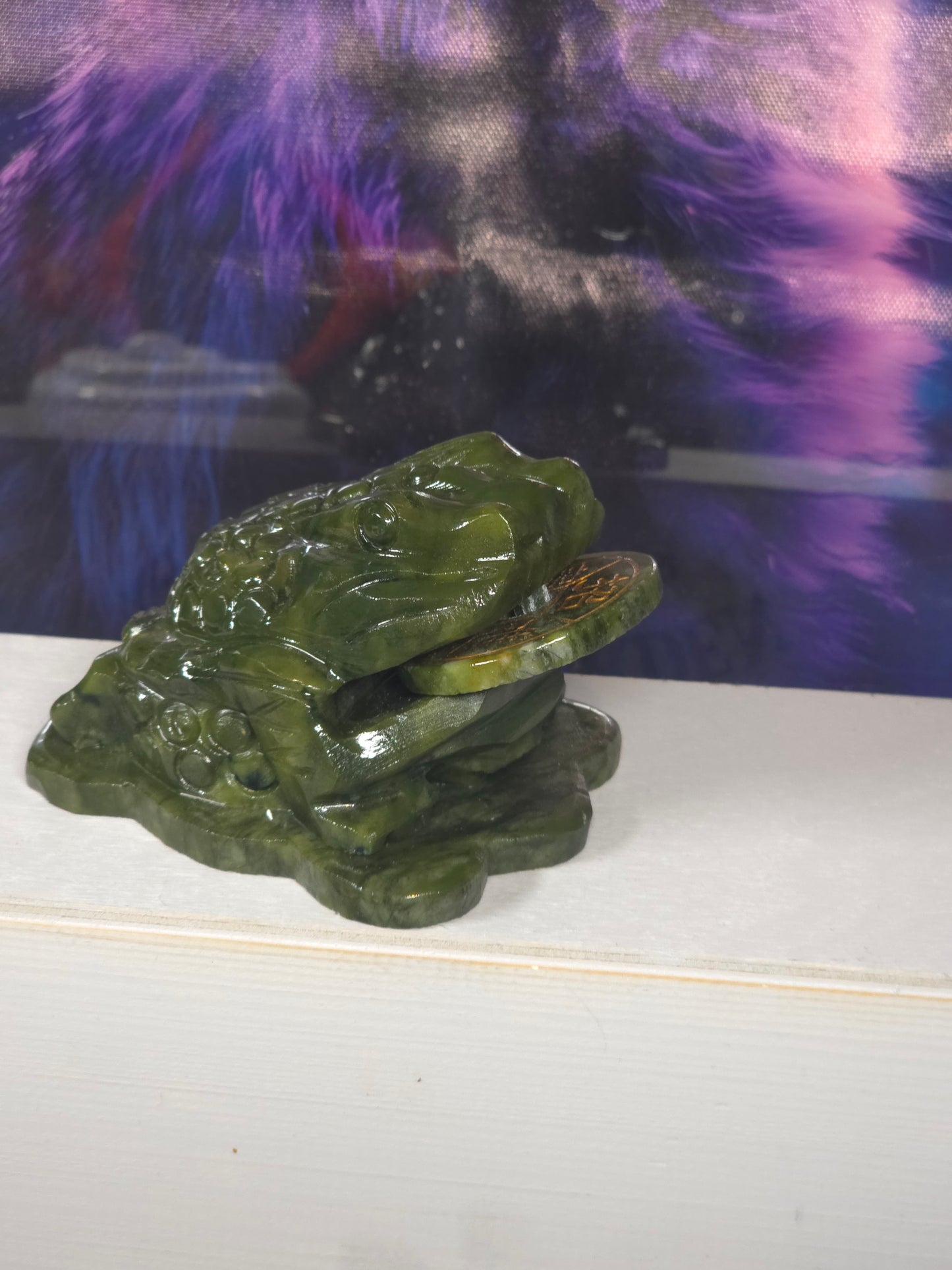 Green money toad Chinese good luck with spinning coin