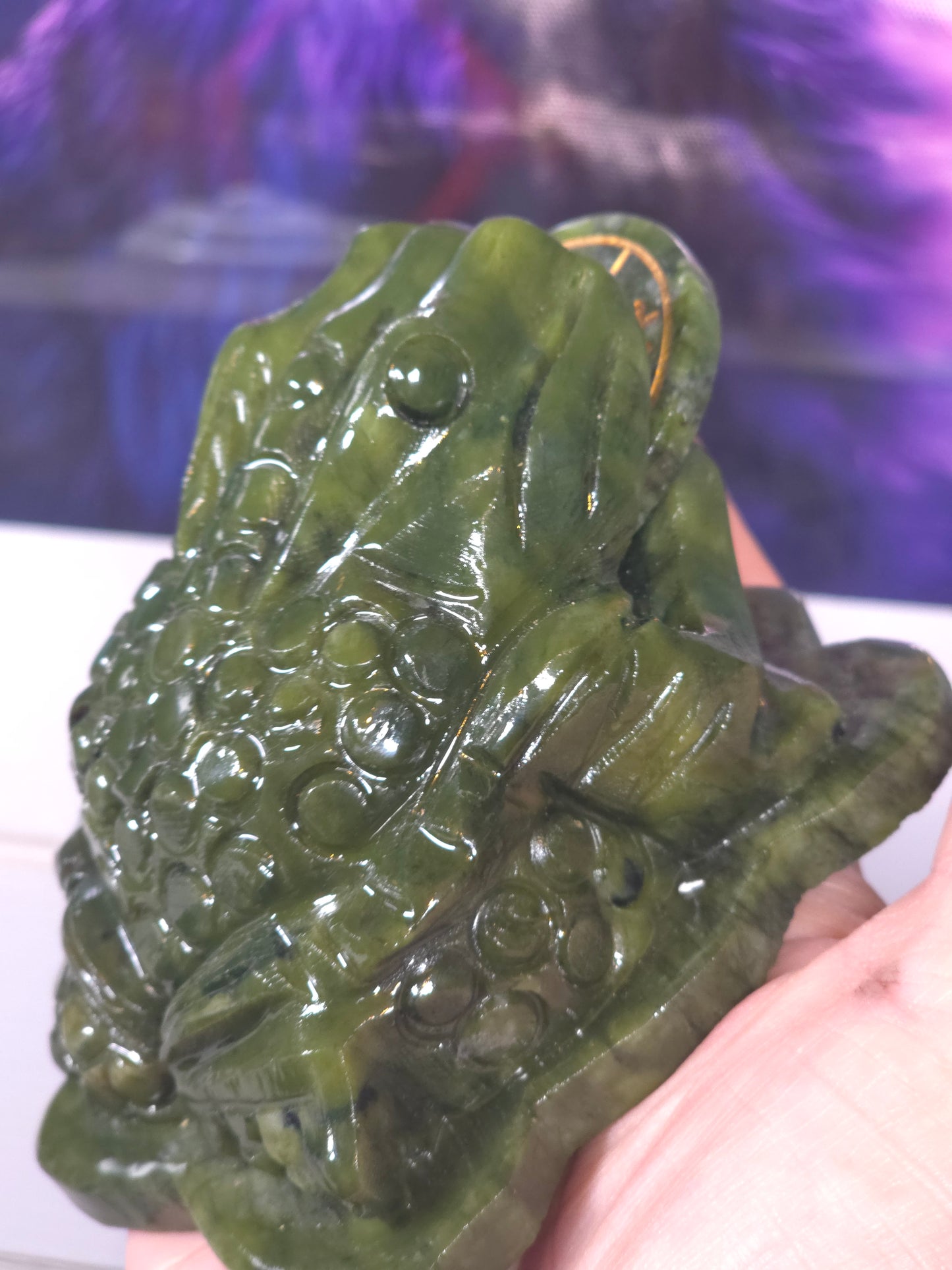Green money toad Chinese good luck with spinning coin