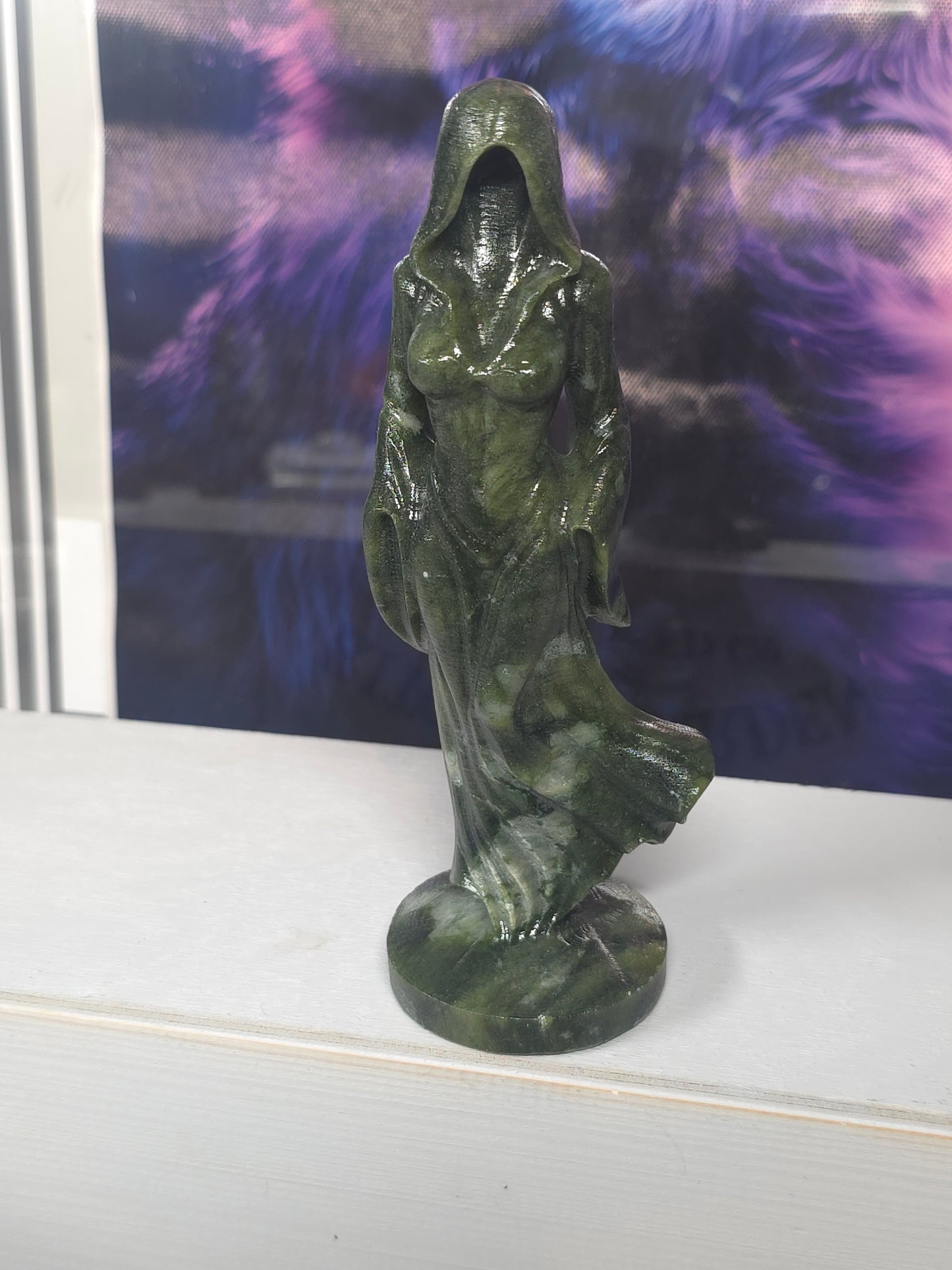 Serpentine jade ghost lady elegance