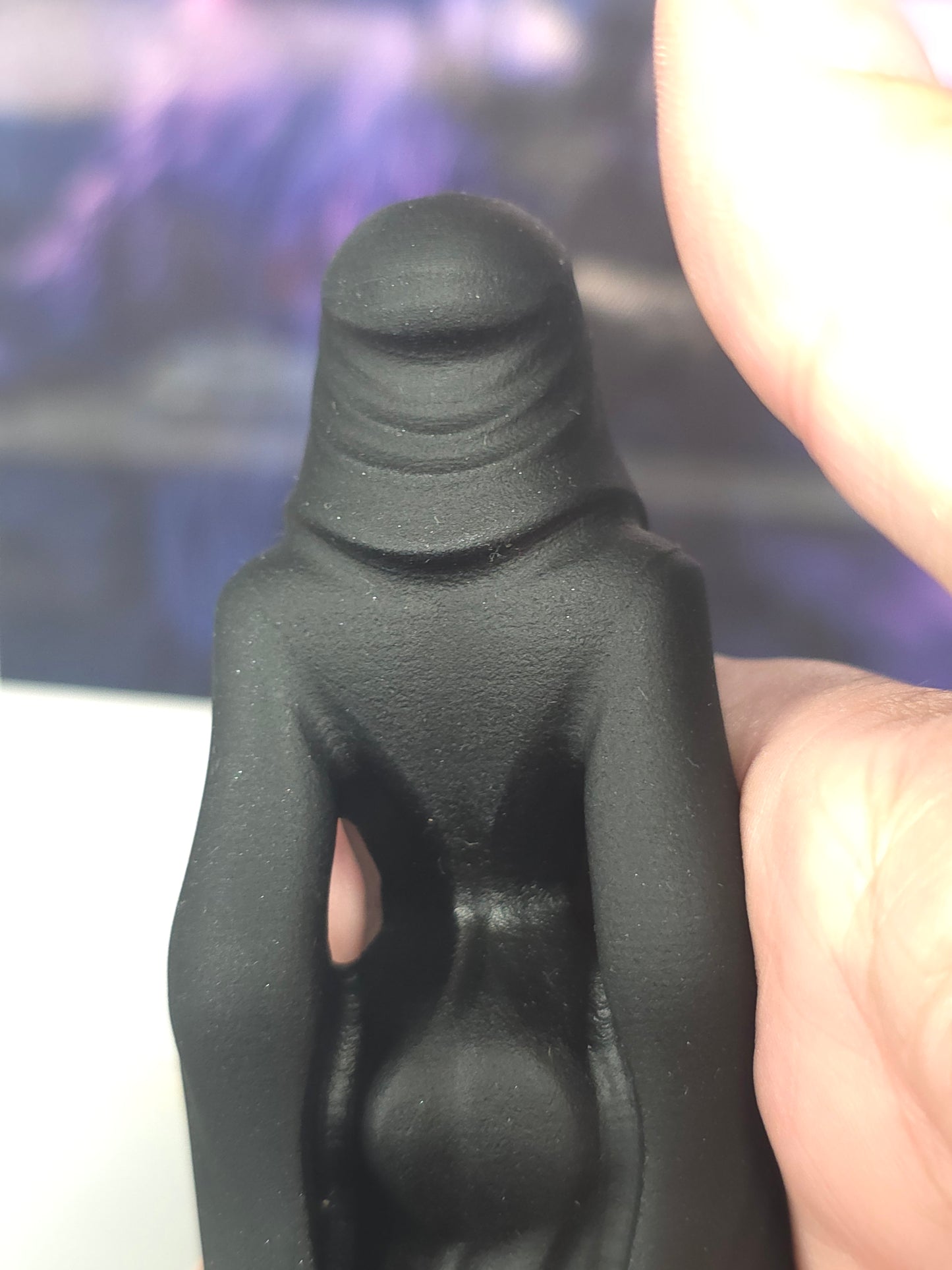 Black obsidan ghost lady elegance